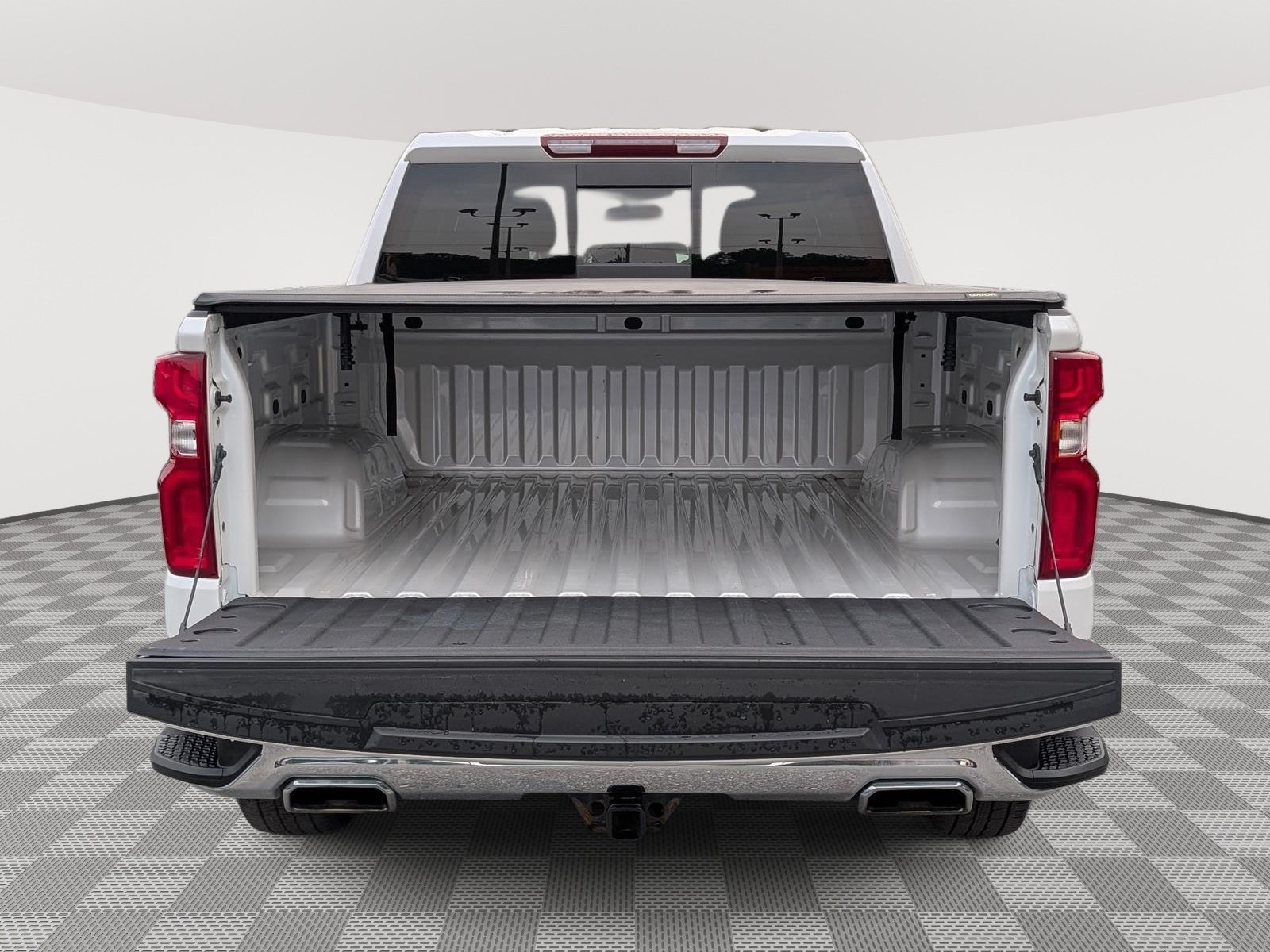 Used 2023 Chevrolet Silverado 1500 LTZ w/ LTZ Premium Package AWD/4WD image 14