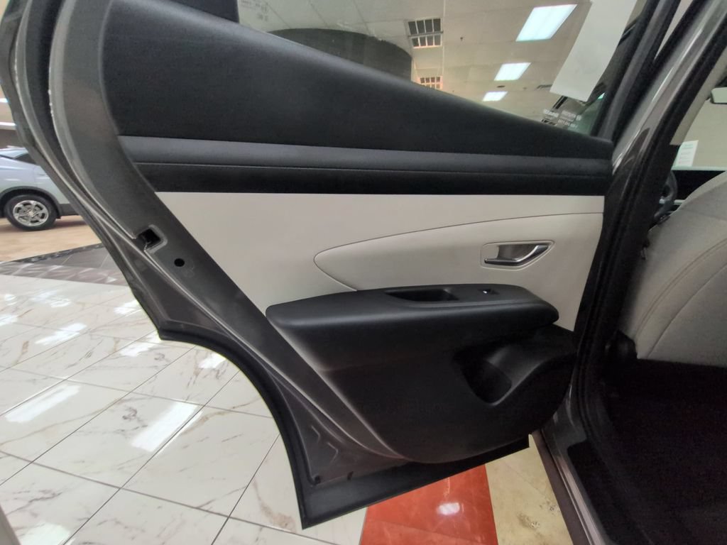 Used 2025 Hyundai Tucson SEL AWD/4WD image 23