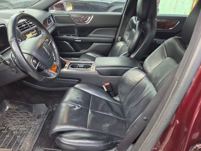 Used 2018 Lincoln Continental Select w/ Continental Climate Package image 8