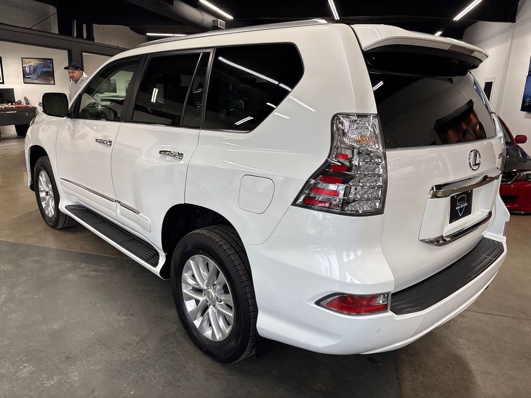 Used 2018 Lexus GX 460 image 7