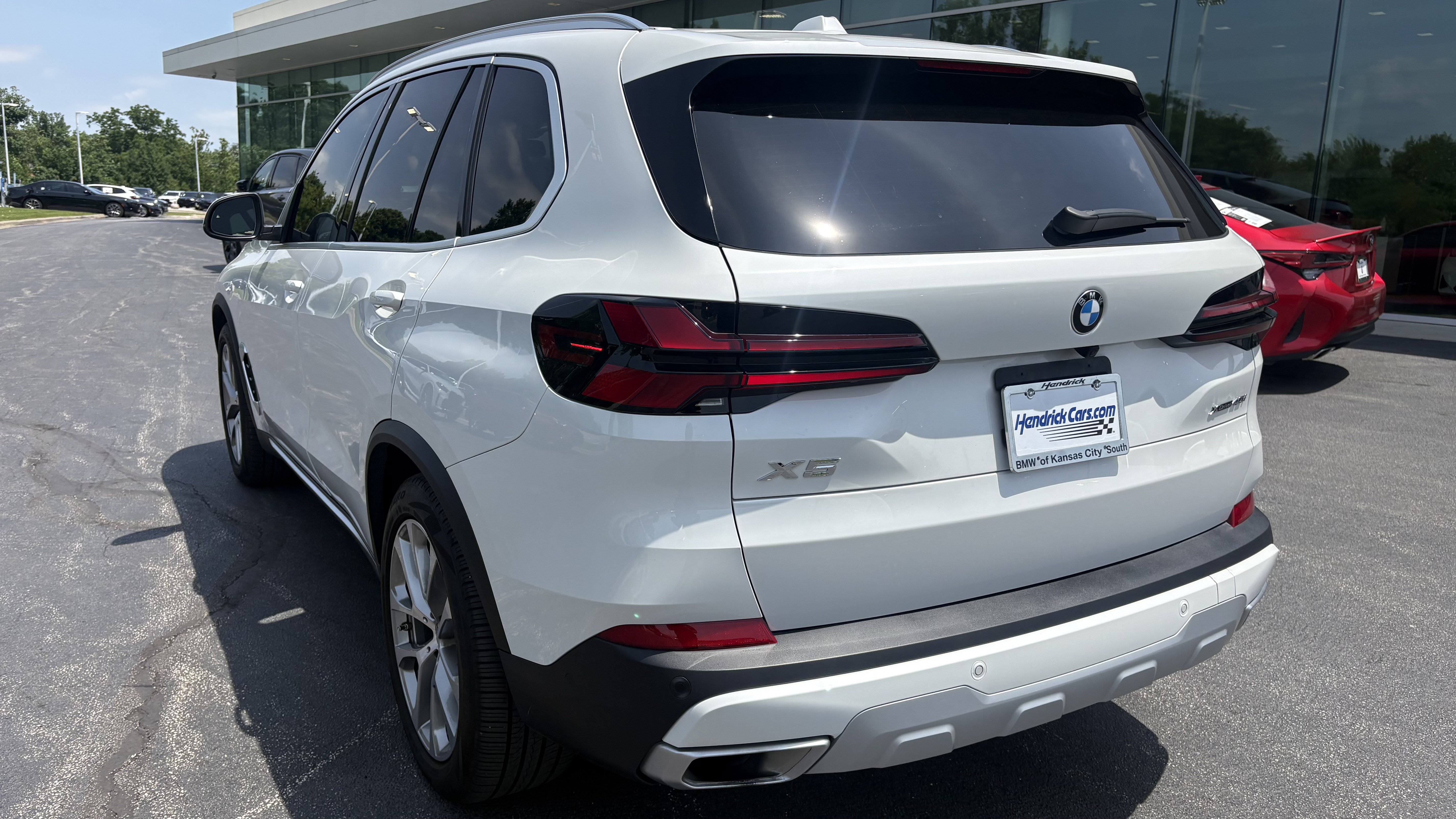 Certified 2025 BMW X5 xDrive40i w/ Premium Package AWD/4WD image 8