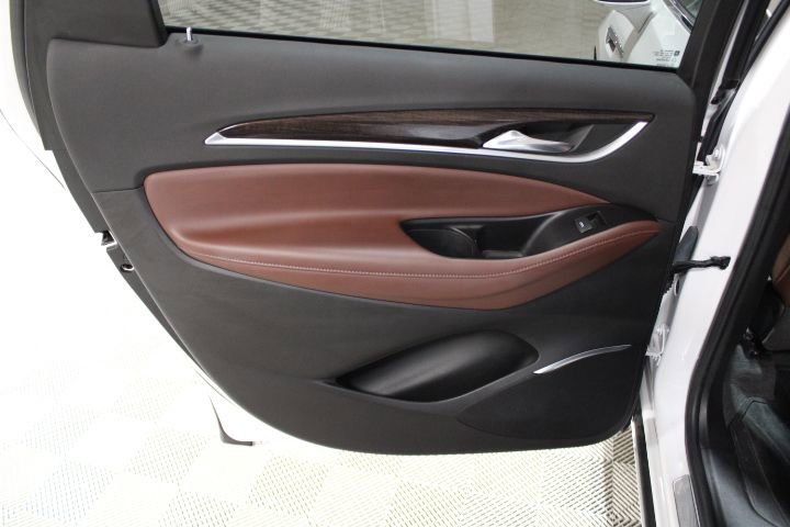 Used 2020 Buick Enclave Avenir w/ Avenir Technology Package image 23