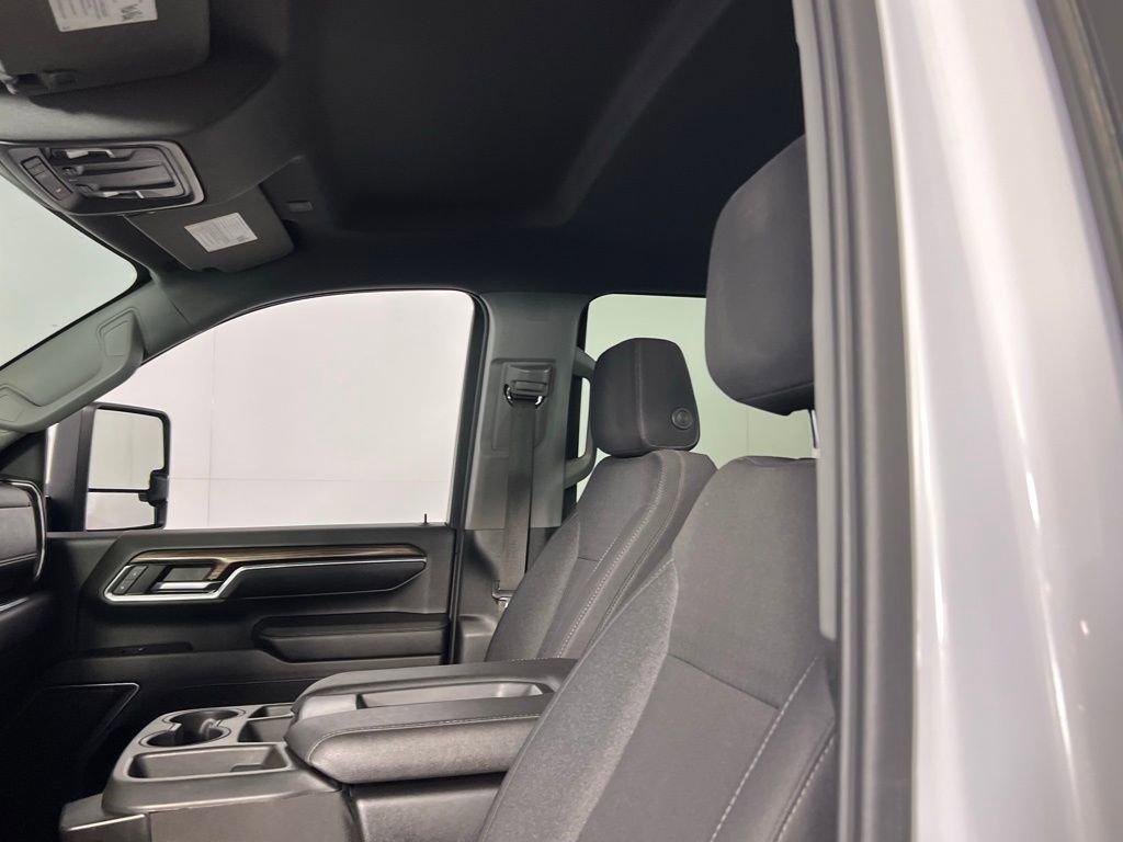 Used 2024 Chevrolet Silverado 3500 LT image 26