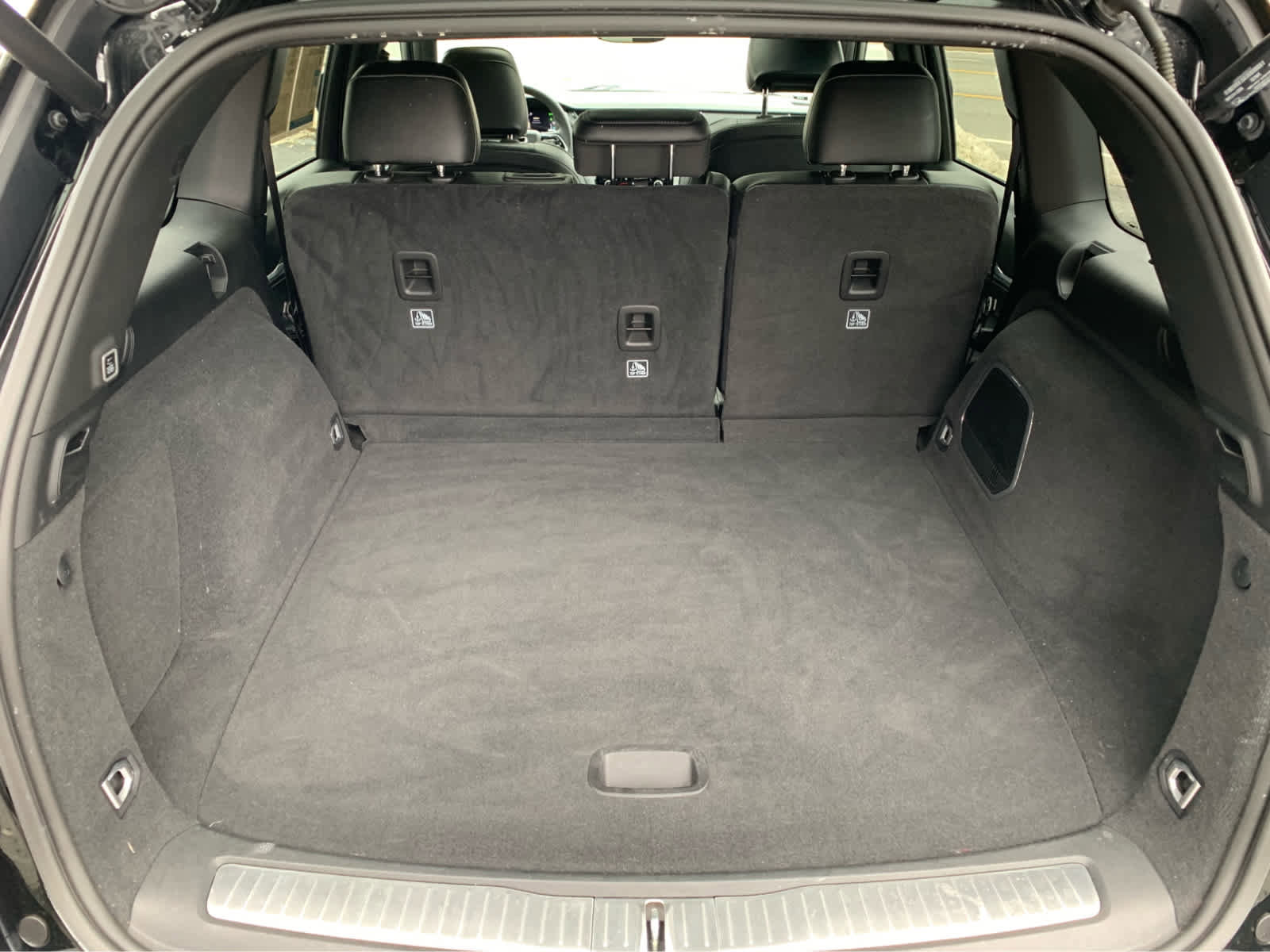 Used 2022 Jeep Grand Cherokee Overland image 6