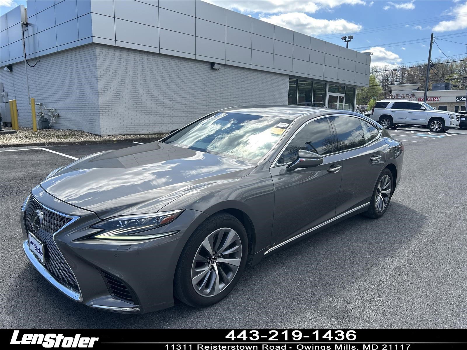 Used 2019 Lexus LS 500 AWD w/ Accessory Package (Z2) image 1