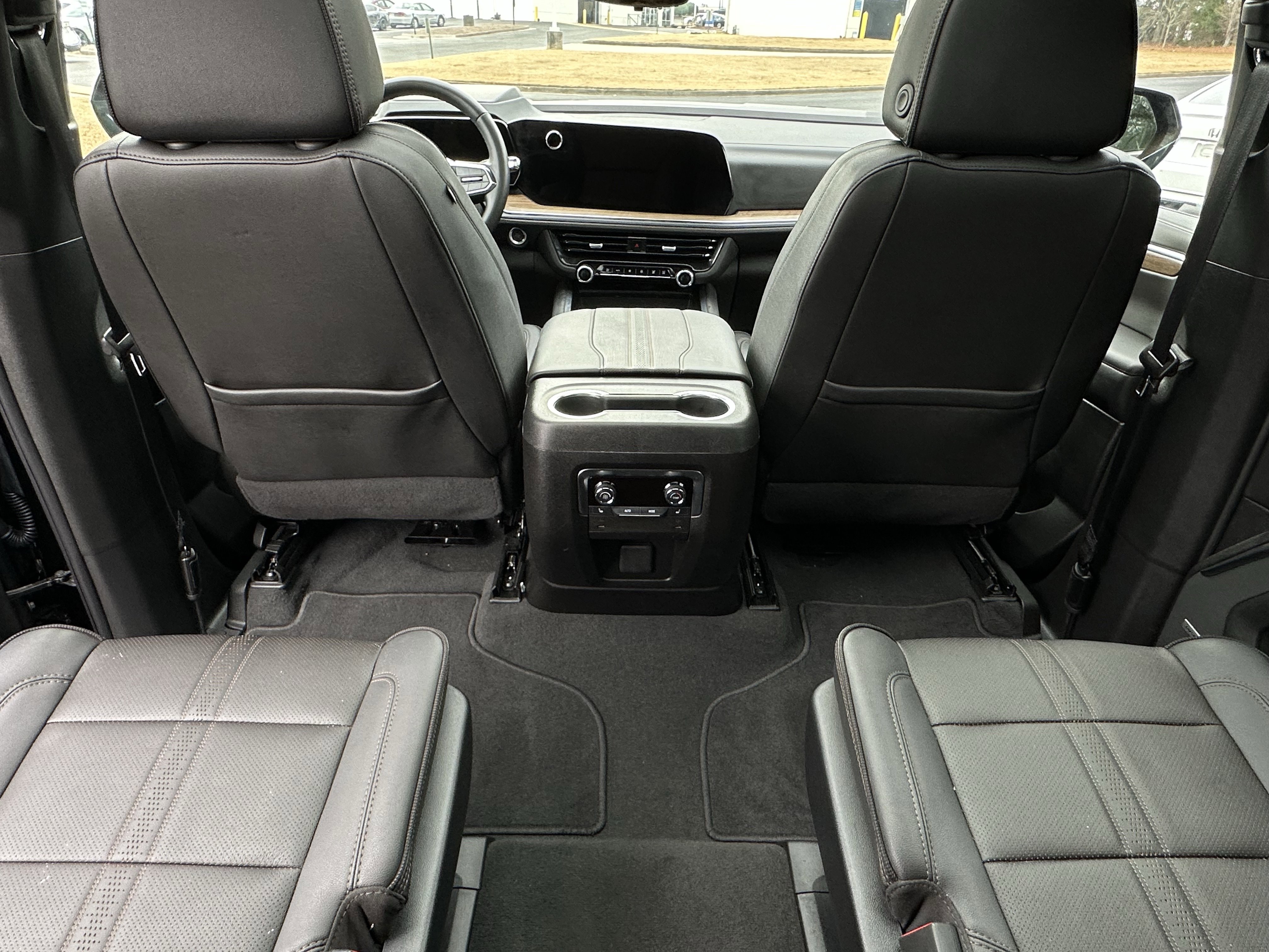 Used 2025 Chevrolet Suburban High Country w/ Sun And Tow Package image 45