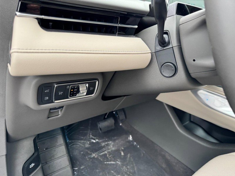 New 2025 Lincoln Nautilus Premier w/ Equipment Group 102A AWD/4WD image 14