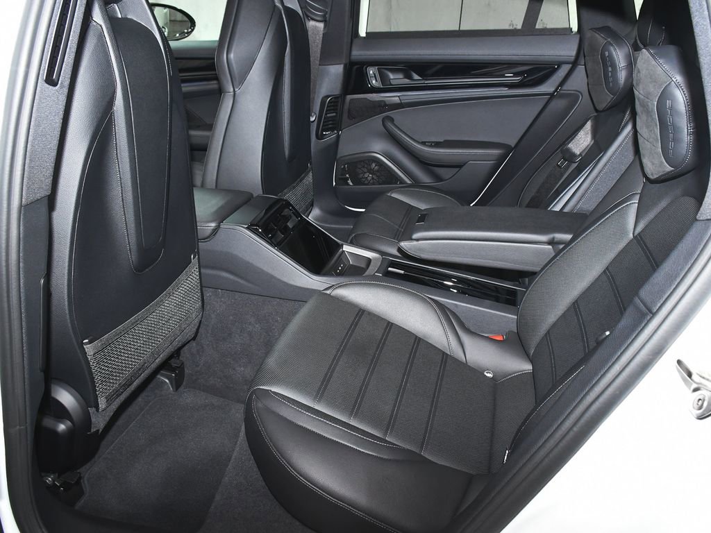 Used 2025 Porsche Panamera 4 image 53