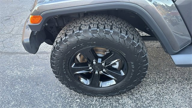 Used 2020 Jeep Wrangler Unlimited Sahara image 31