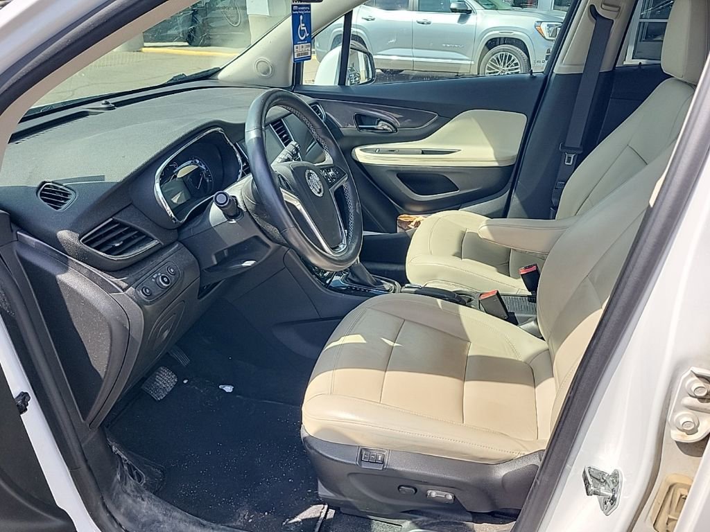 Used 2019 Buick Encore Essence w/ Experience Buick Package AWD/4WD image 5