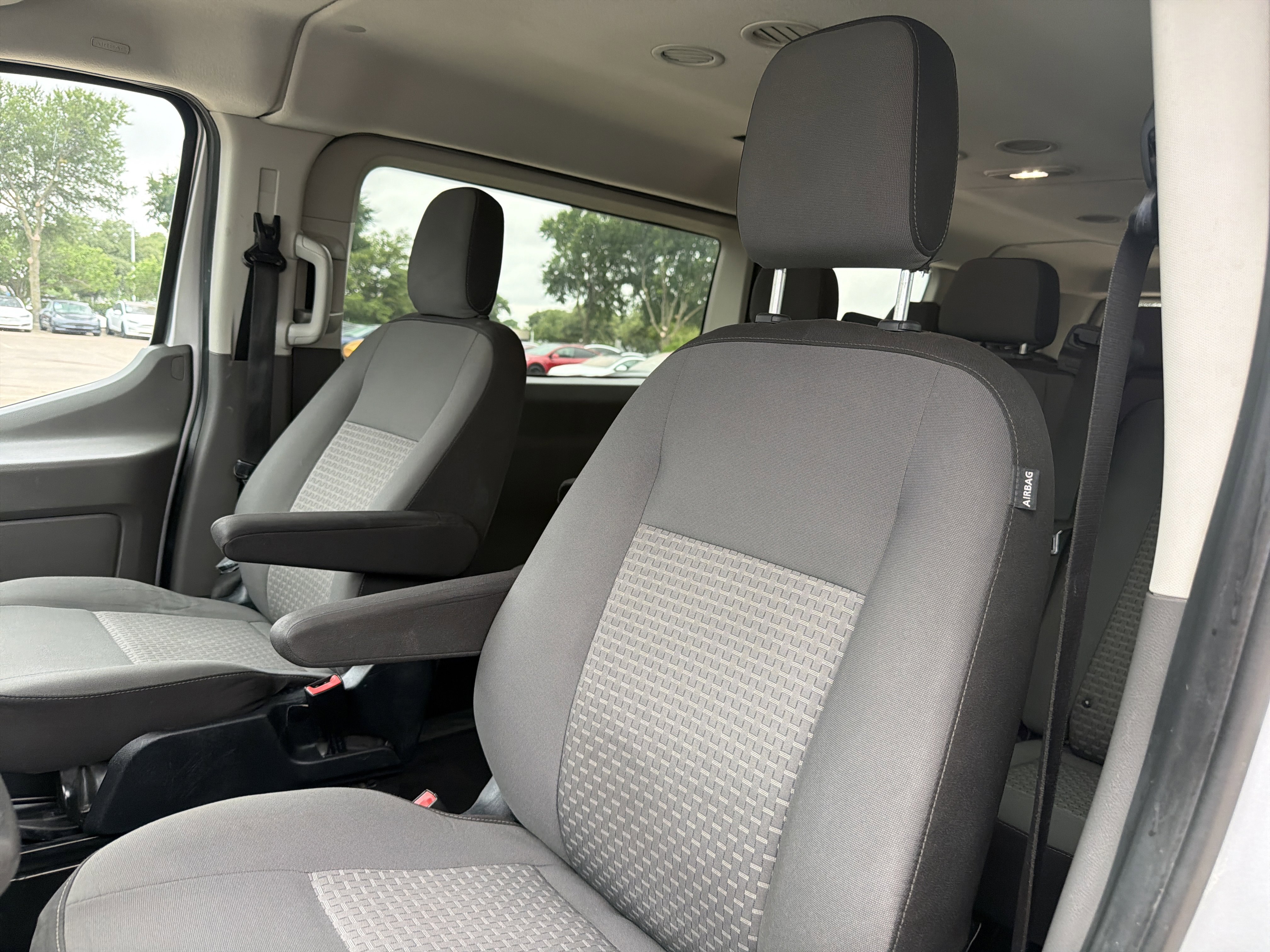 Used 2021 Ford Transit 350 XLT RWD image 16