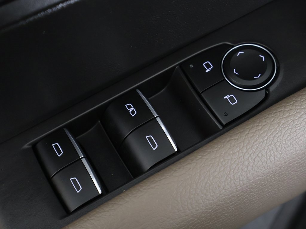 Used 2023 GMC Canyon Denali image 42