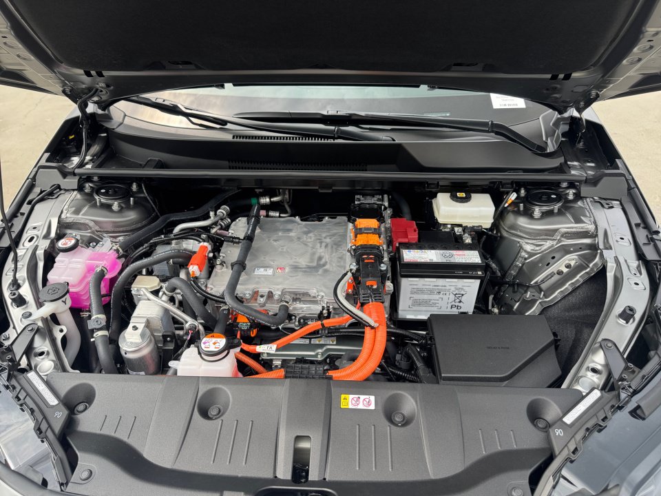 New 2026 Subaru Solterra AWD/4WD image 16