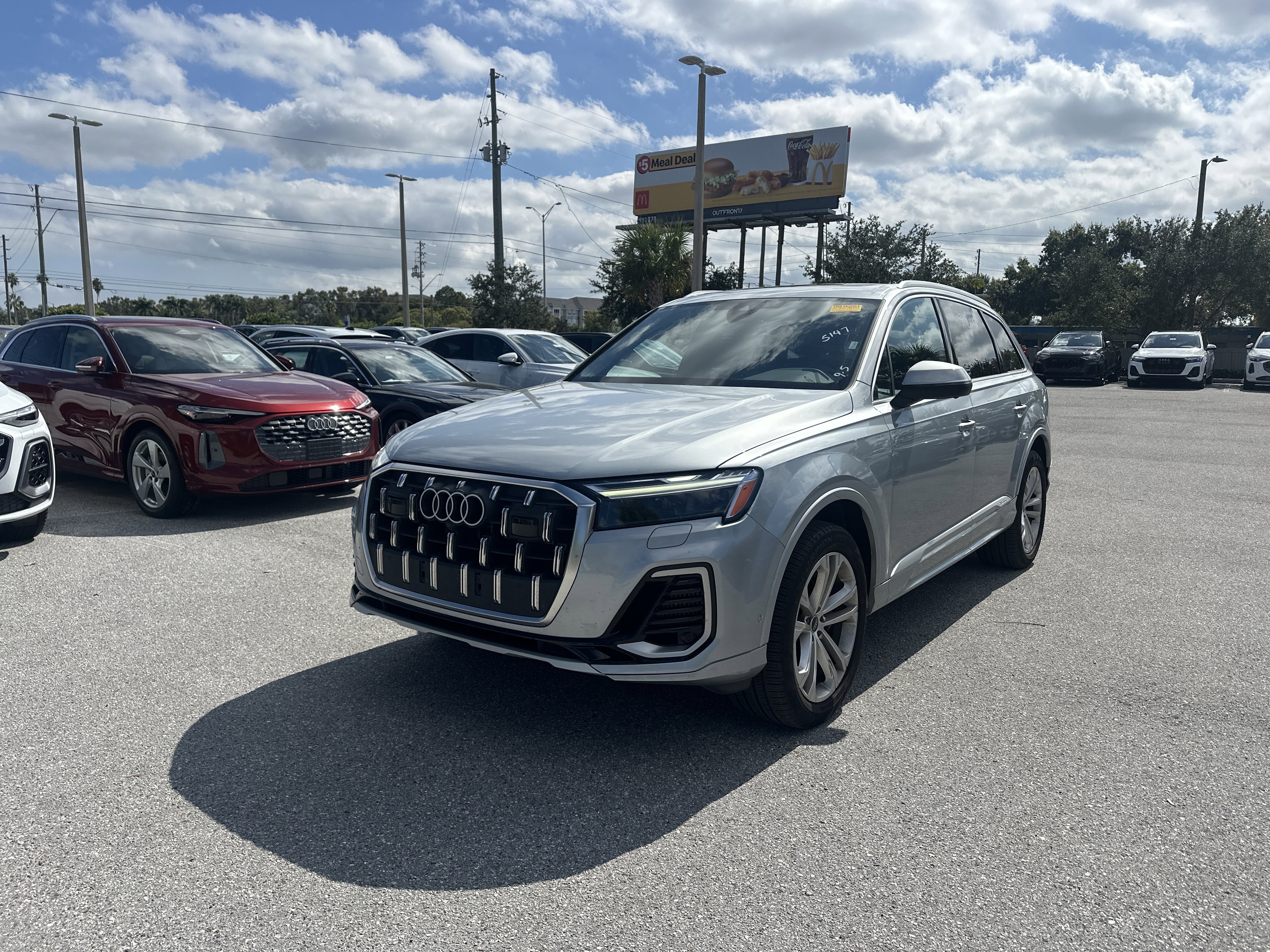 Used 2025 Audi Q7 3.0T Premium Plus image 2