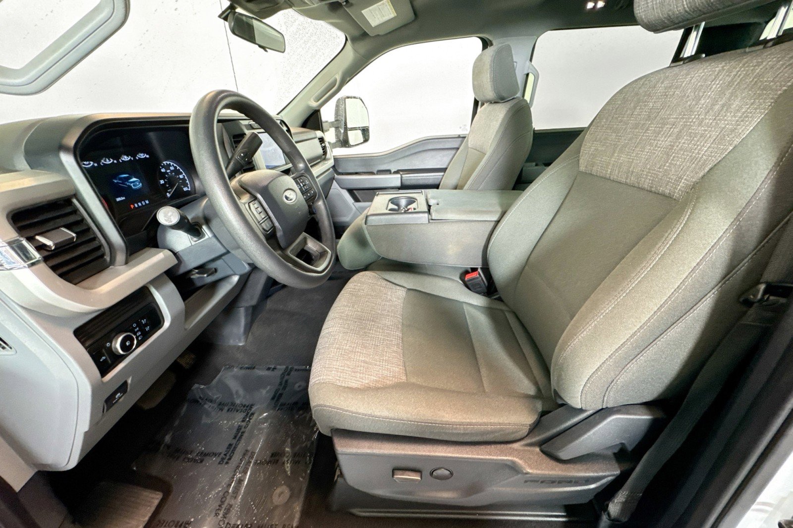 Used 2024 Ford F250 XLT image 19