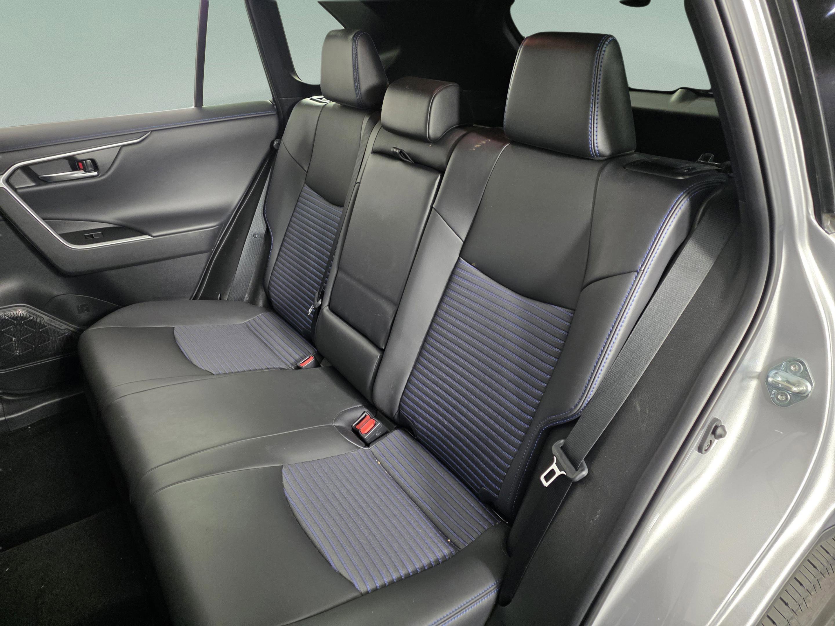 Used 2021 Toyota RAV4 XSE image 18