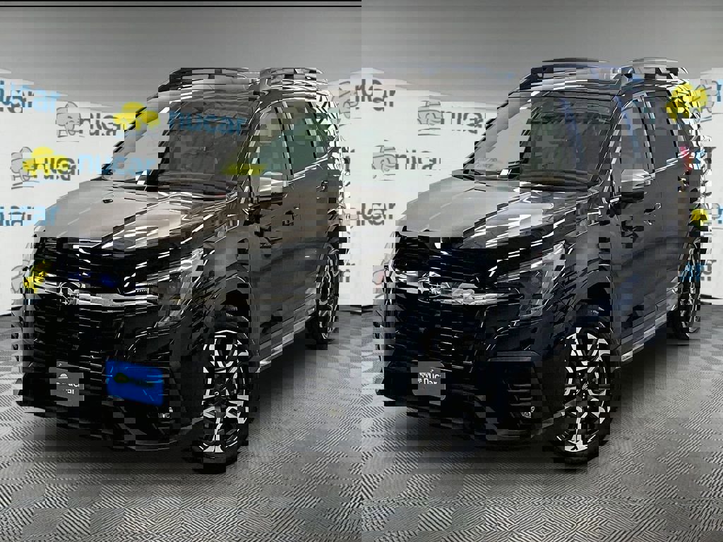 Used 2023 Subaru Ascent Limited w/ Technology Package AWD/4WD image 3