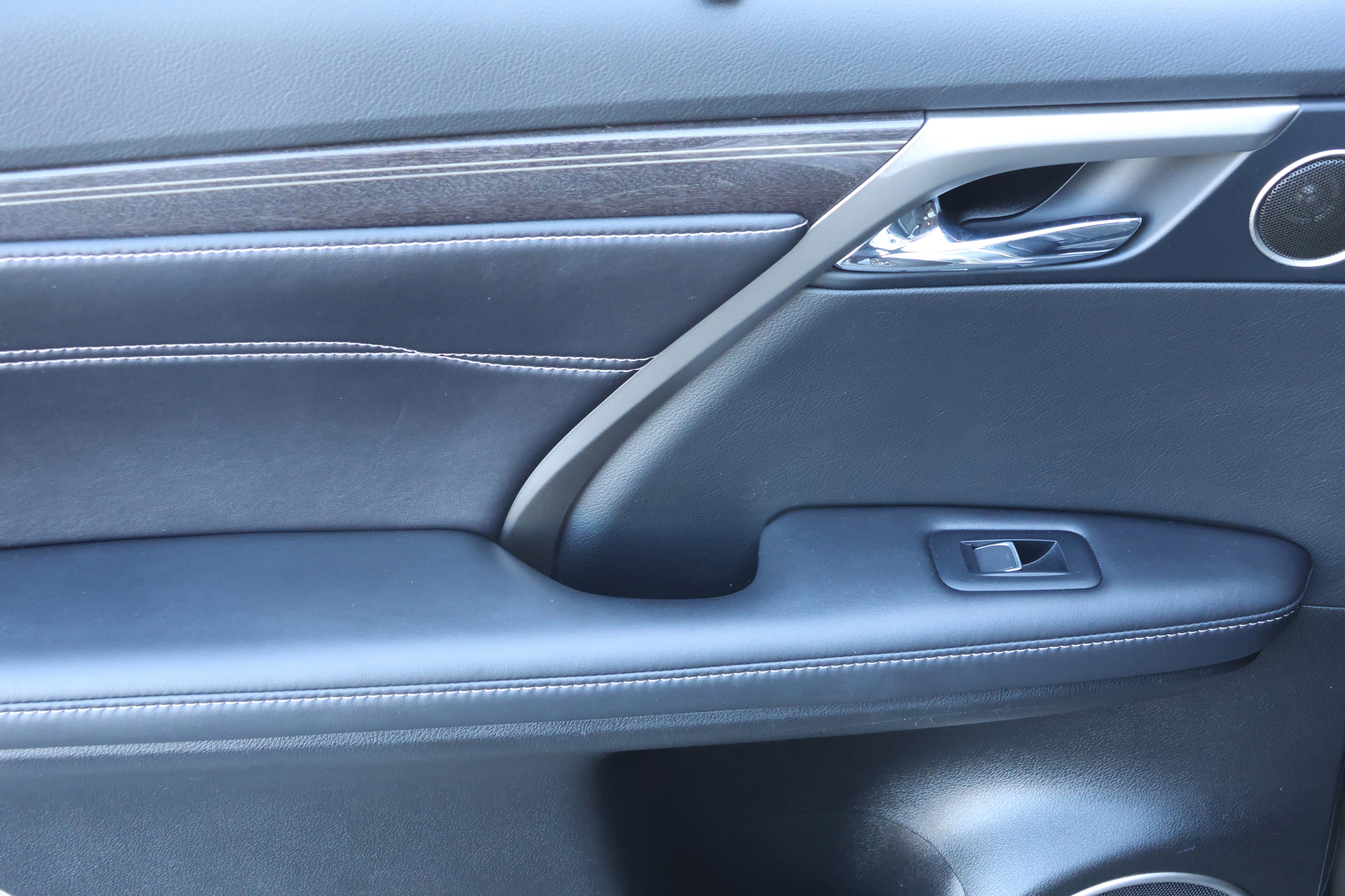 Used 2017 Lexus RX 450h AWD image 34