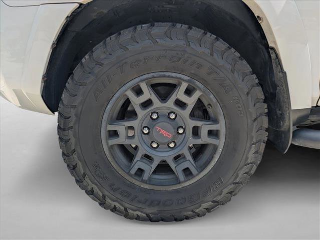 Used 2021 Toyota 4Runner SR5 Premium w/ Moonroof Package AWD/4WD image 19