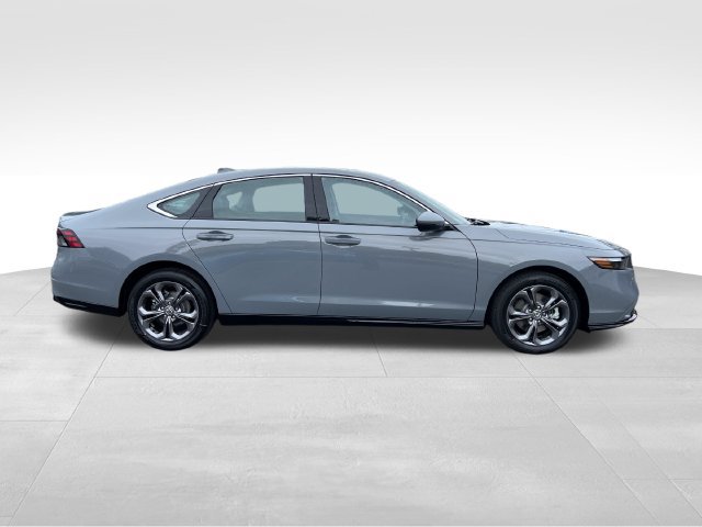 New 2026 Honda Accord EX-L image 9