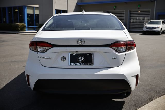 Used 2025 Toyota Corolla LE FWD image 7