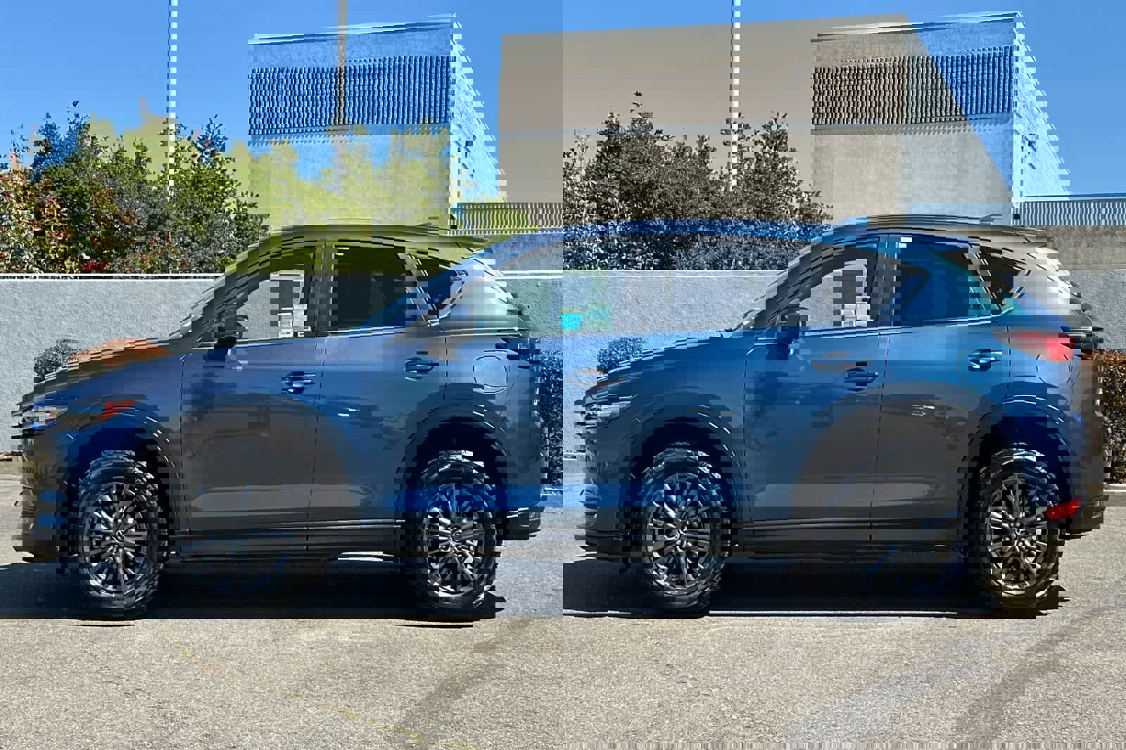 Used 2019 MAZDA CX-5 Touring image 9