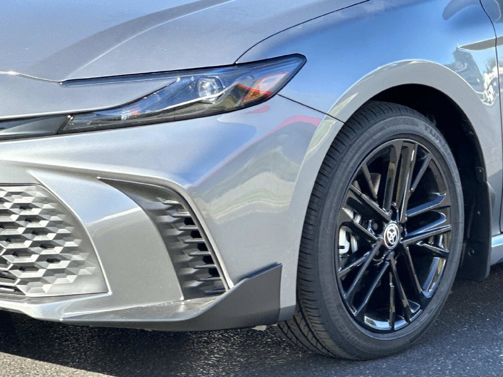New 2026 Toyota Camry SE FWD image 7