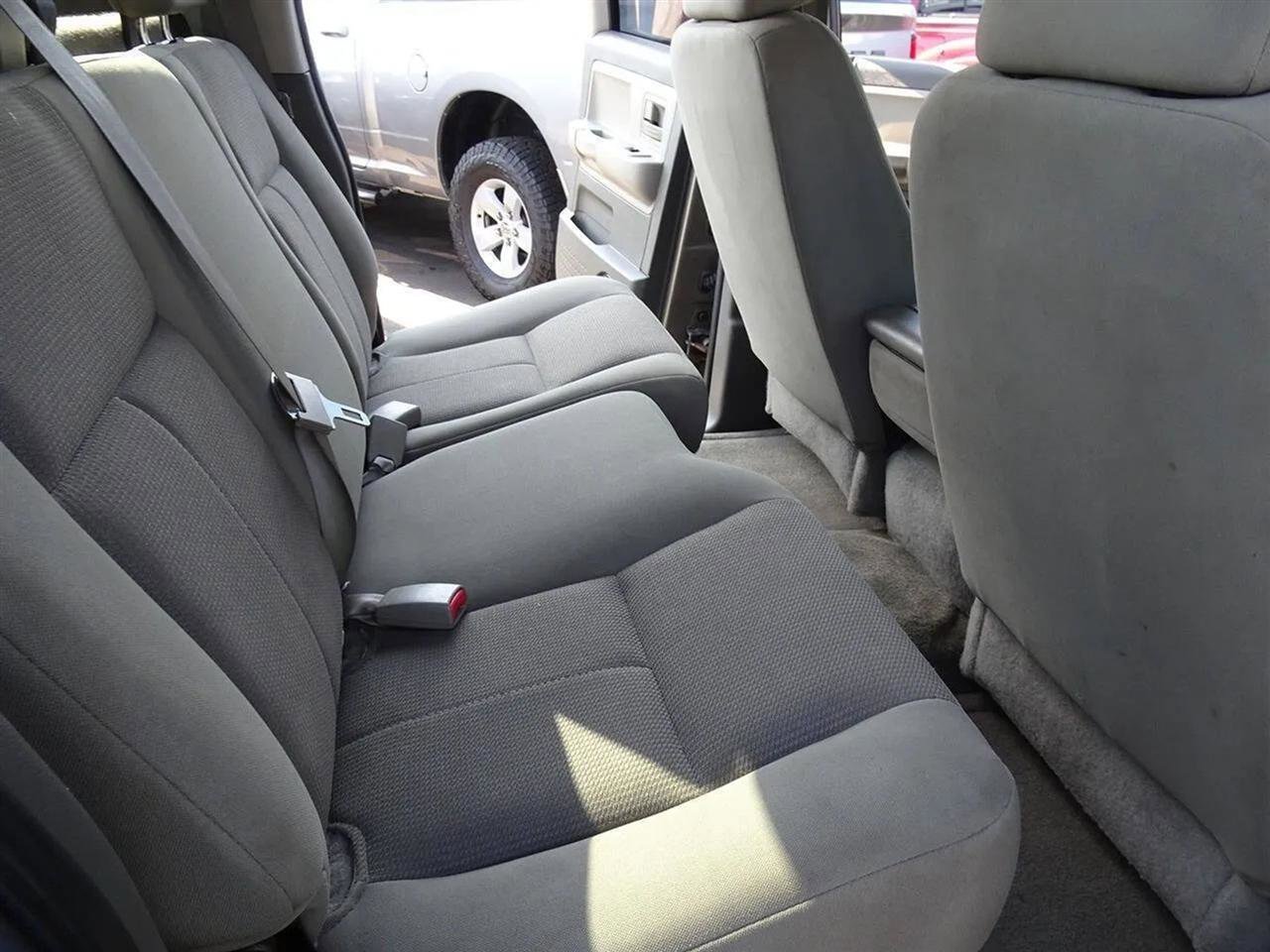 Used 2006 Dodge Dakota SLT w/ SLT Value Group image 17