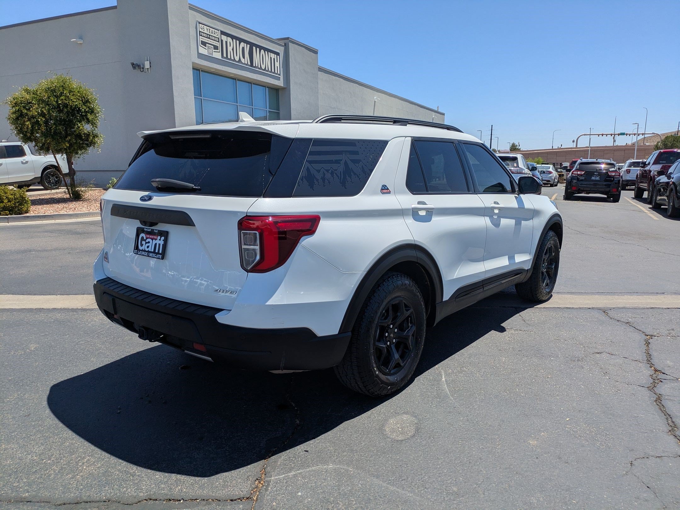 Used 2023 Ford Explorer Timberline w/ Timberline Technology Package AWD/4WD image 3