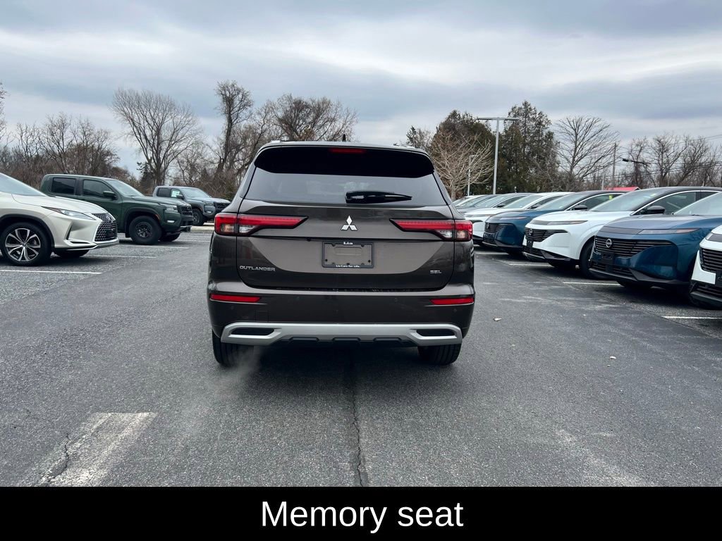 Used 2022 Mitsubishi Outlander SEL image 9