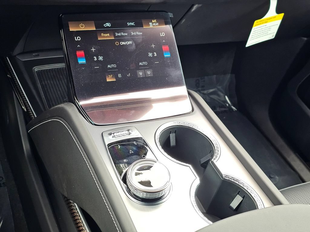 New 2027 Cadillac Vistiq Luxury AWD/4WD image 34