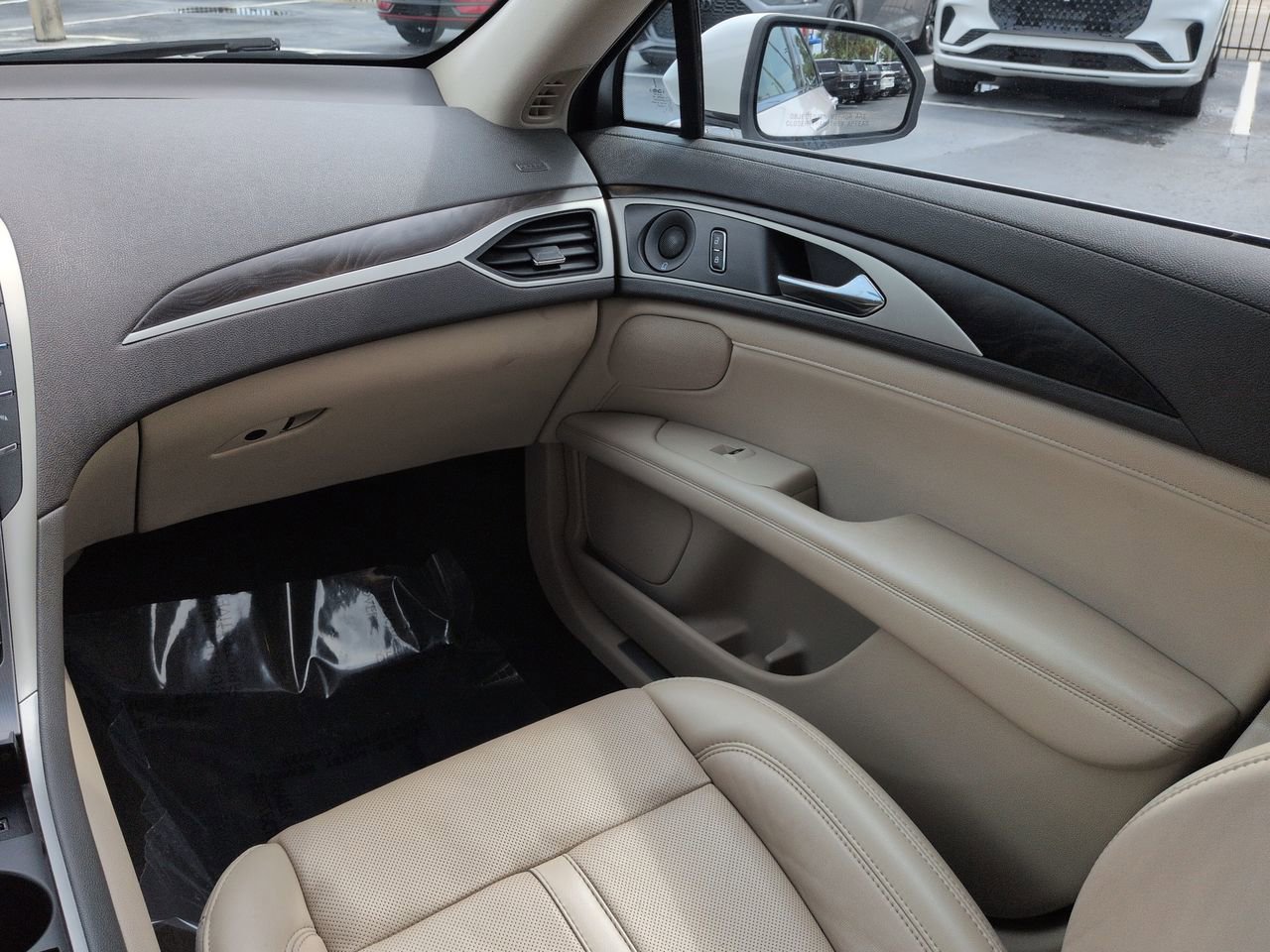 Certified 2020 Lincoln MKZ Reserve w/ Monochromatic Package AWD/4WD image 16