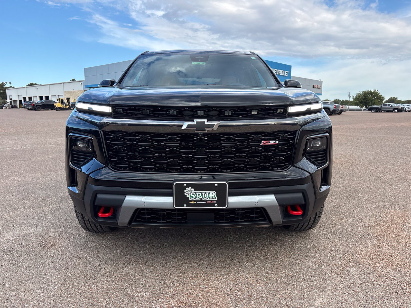 New 2027 Chevrolet Traverse Z71 w/ Enhanced Driving Package AWD/4WD image 9