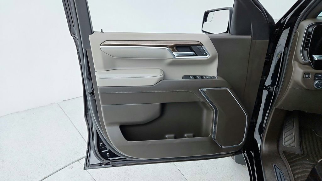 Certified 2023 Chevrolet Silverado 1500 LT w/ Leather Package image 32