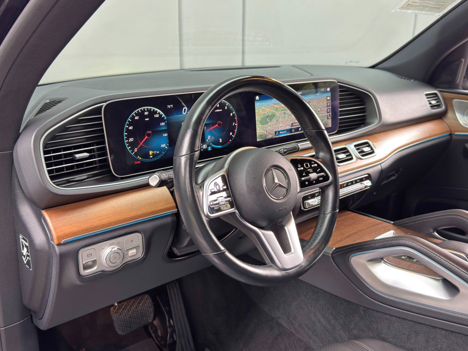 Used 2021 Mercedes-Benz GLE 350 w/ Premium Package image 13