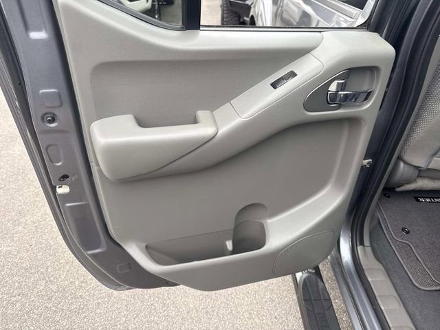 Used 2019 Nissan Frontier SV AWD/4WD image 18