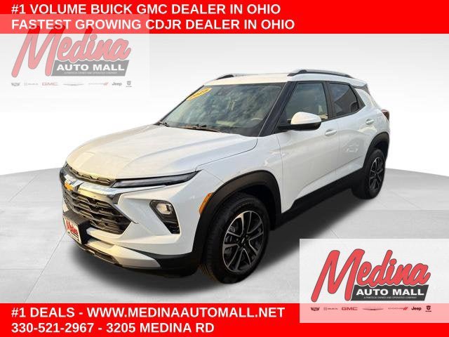 Used 2025 Chevrolet TrailBlazer LT FWD image 1