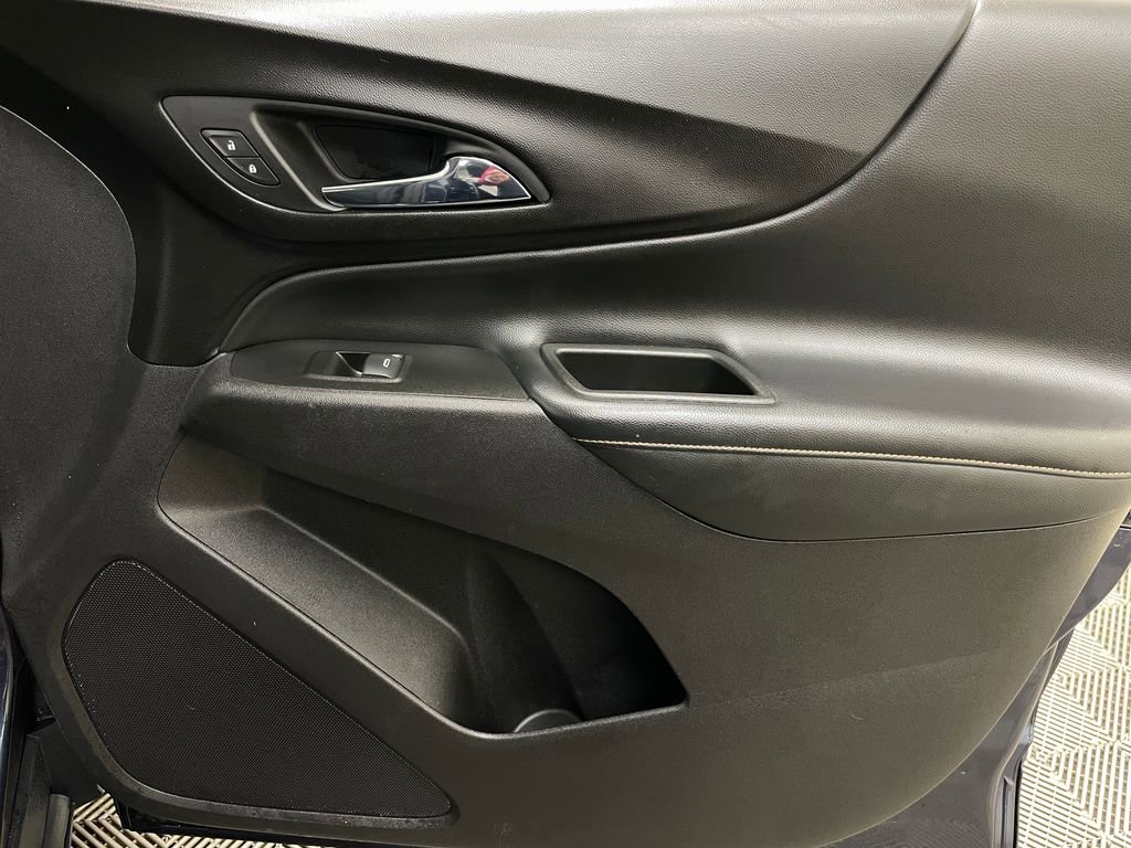 Used 2018 Chevrolet Equinox Premier image 38
