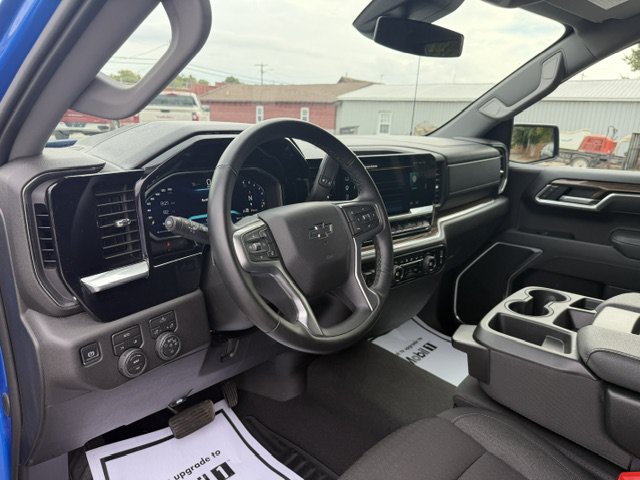 Used 2026 Chevrolet Silverado 1500 RST AWD/4WD image 11