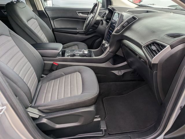 Used 2022 Ford Edge SE image 31