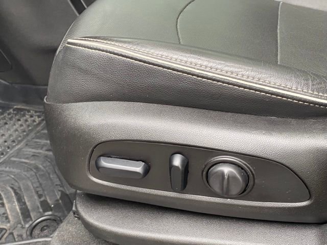 Used 2019 GMC Terrain Denali w/ Advanced Safety Package image 30