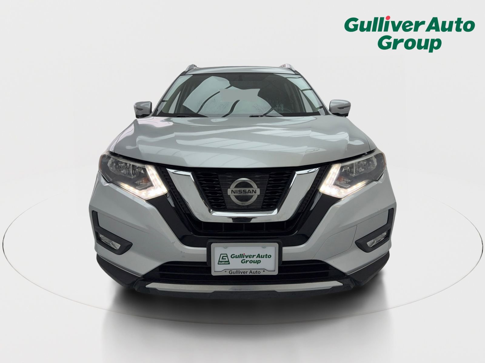 Used 2017 Nissan Rogue SV w/ SV Premium Package image 14