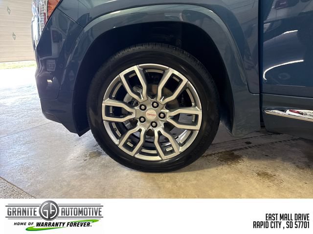 Used 2024 GMC Terrain Denali w/ Denali Premium Package AWD/4WD image 28