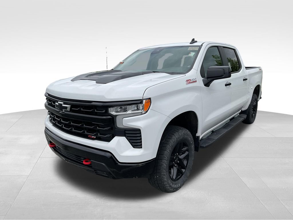 Used 2024 Chevrolet Silverado 1500 LT Trail Boss w/ Protection Package AWD/4WD image 4