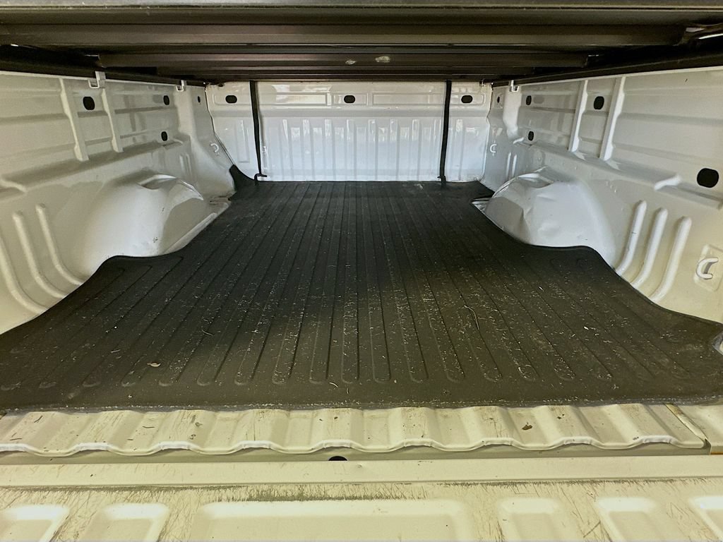 Used 2017 Chevrolet Colorado W/T RWD image 30