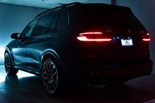 Used 2026 BMW X7 M60i image 12