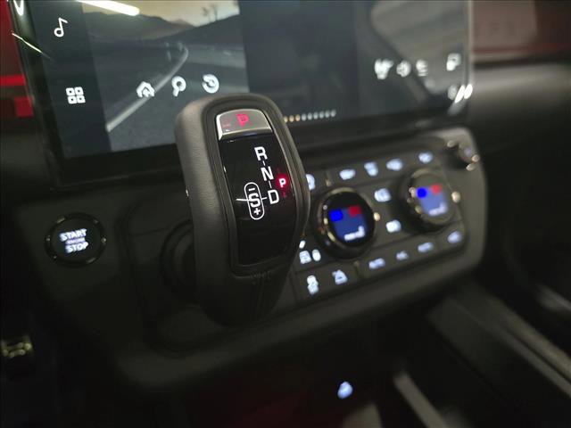 New 2026 Land Rover Defender 110 OCTA image 26