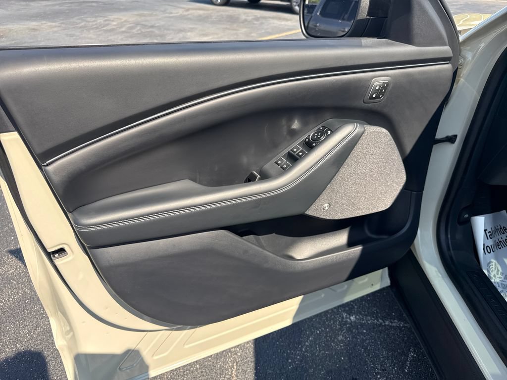 Used 2025 Ford Mustang Mach-E Premium AWD/4WD image 26