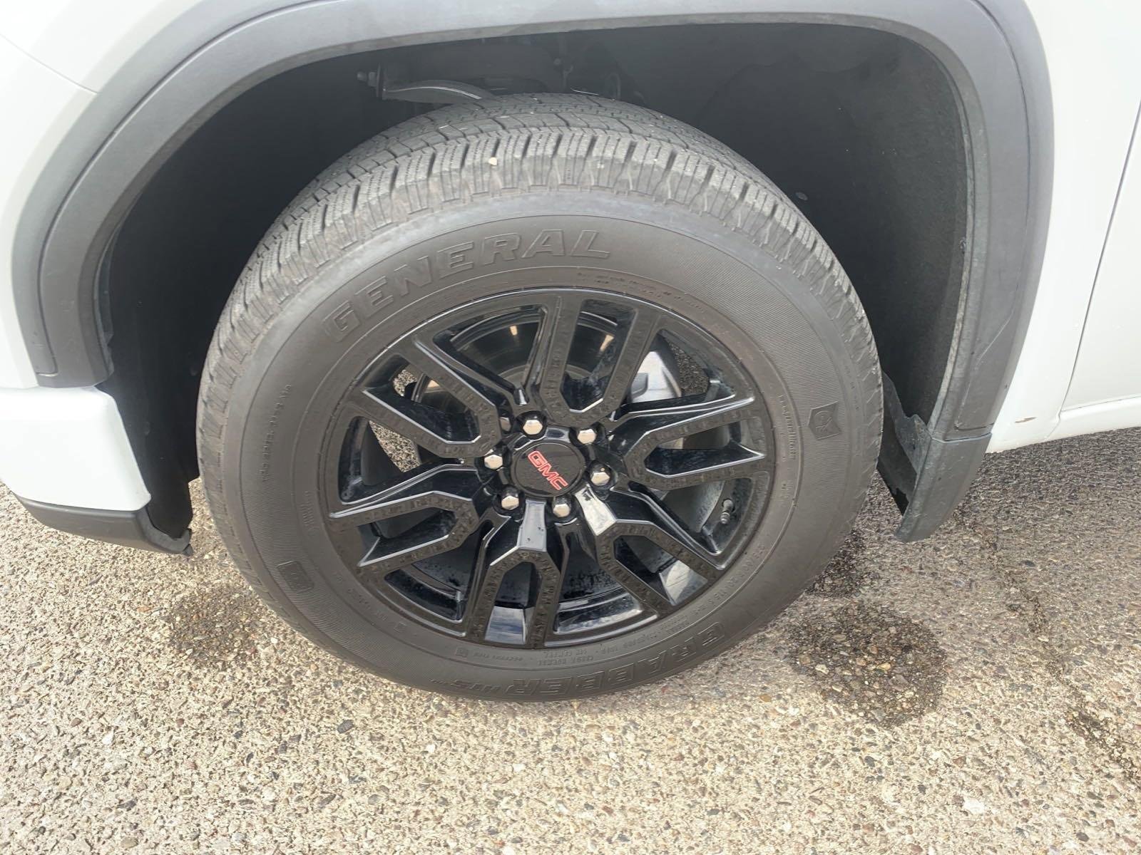 Used 2023 GMC Sierra 1500 Elevation image 9