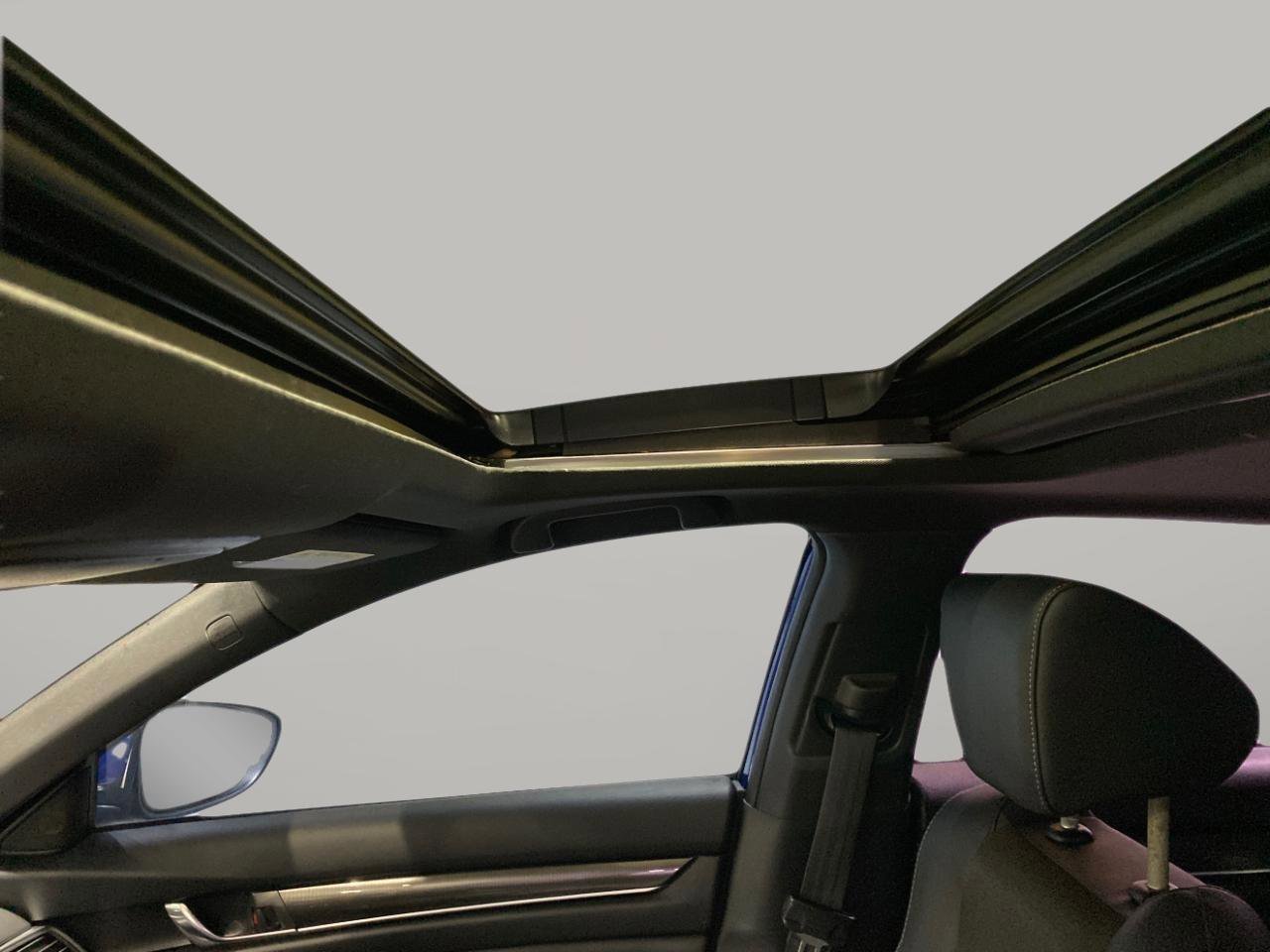 Used 2019 Honda Accord Sport image 12